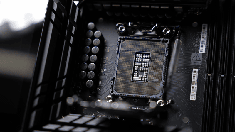 Intel LGA1851 Socket opened