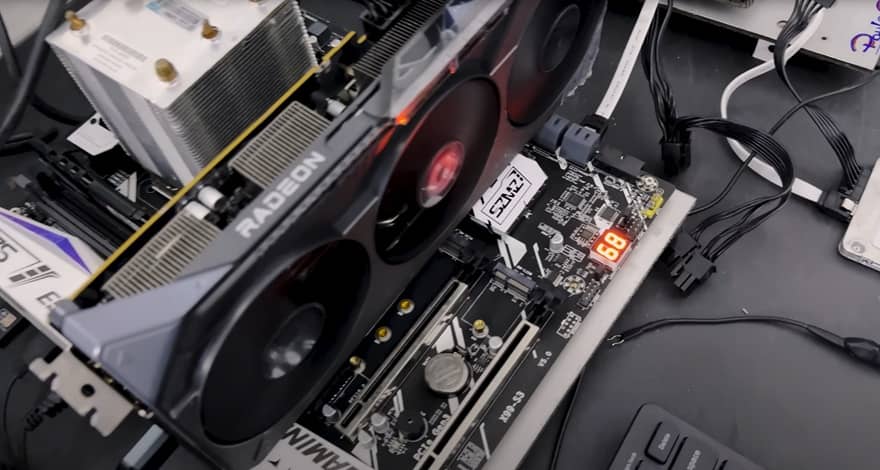 9060 XT e X99