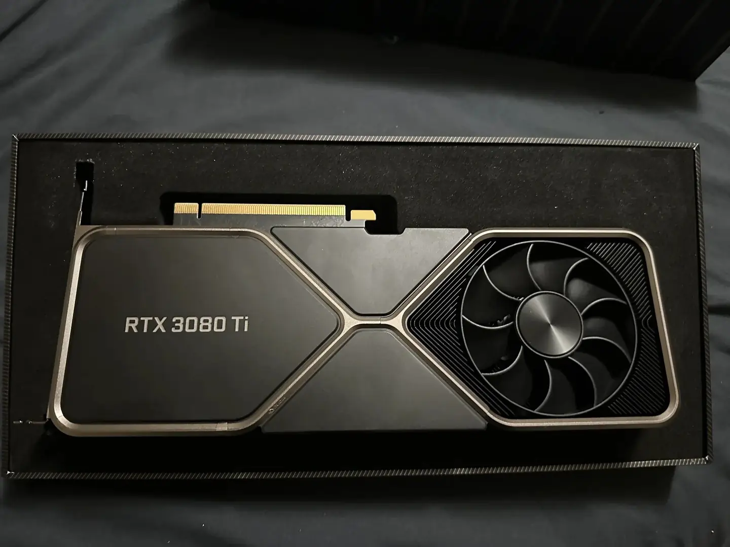 3080ti 20gb engineering sample v0 5hx2dt7xif8g1 gamegpu