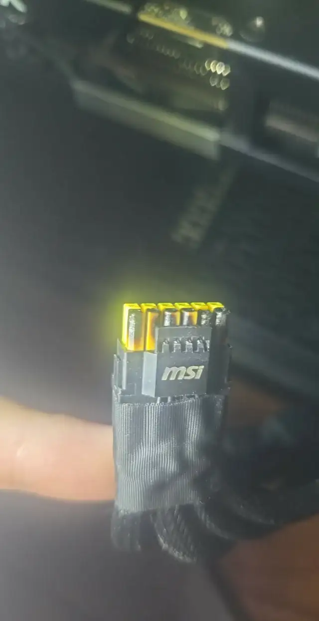 my rtx 5090 is cooked v0 r0clnhteecag1 gamegpu