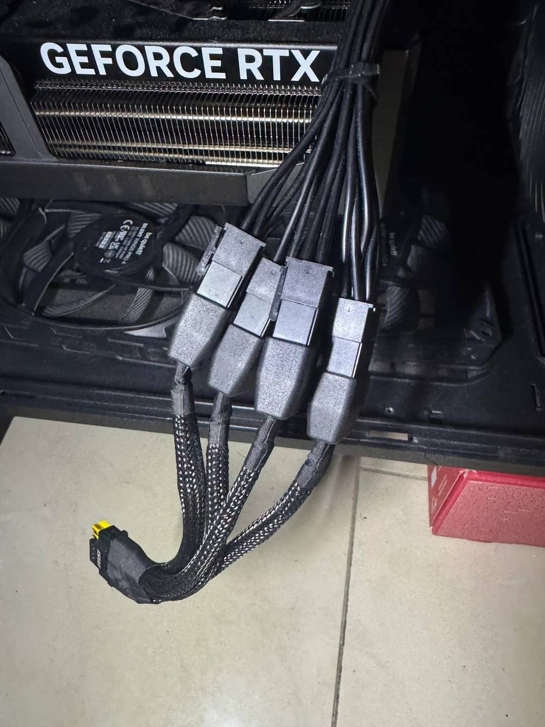 rtx 5090 power connector melted v0 fdb8q88l7r2f1