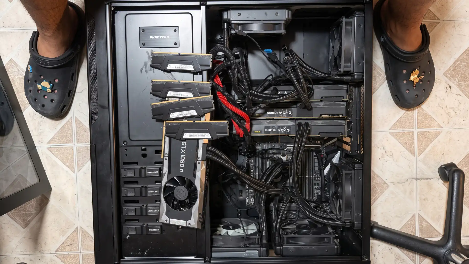 A PC enthusiast found a $1200 PC with four GTX 1080 Tis in a dumpster.