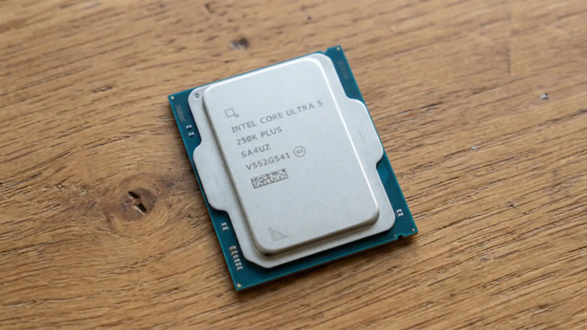 Баг материнских плат превращает Core Ultra 5 250K Plus в  Core Ultra 7 270K Plus