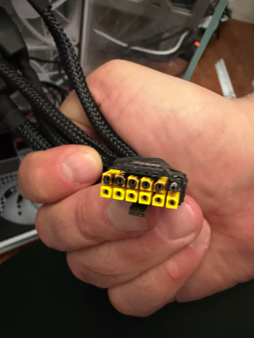 my rtx 5090 12v 2x6 power connector burned is the card v0 xdzdxllsljtg1