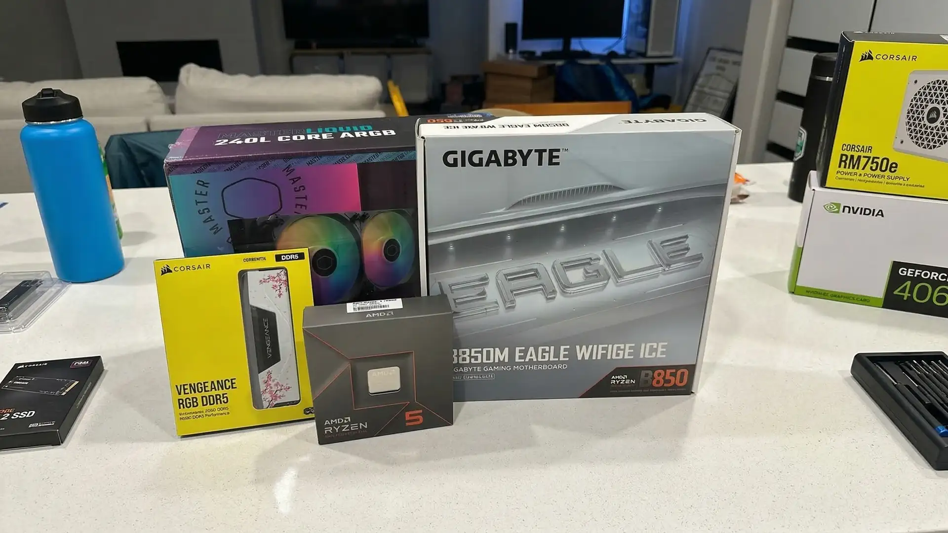 Пользователь собрал ПК за $87 из-за ошибки Newegg