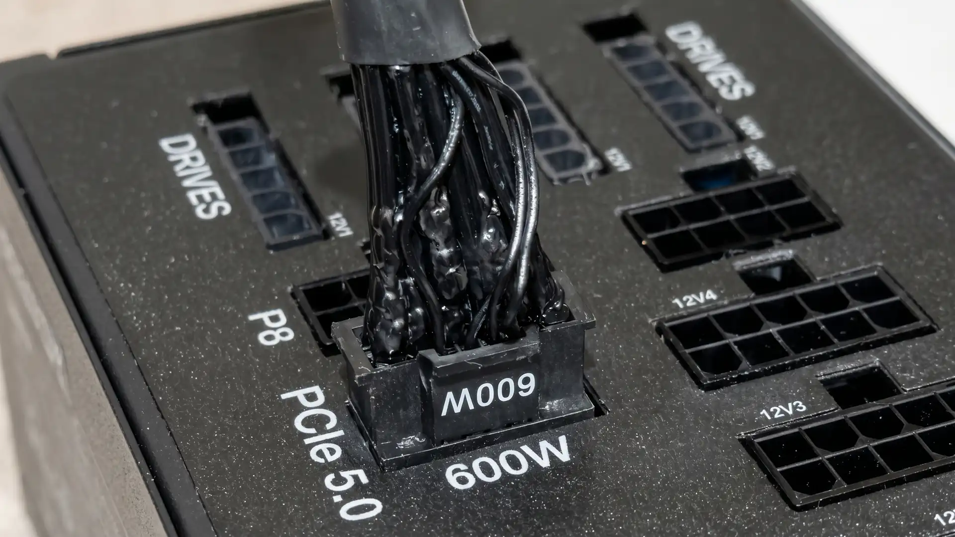 Кабель питания RTX 5090 расплавился со стороны блока питания BeQuiet