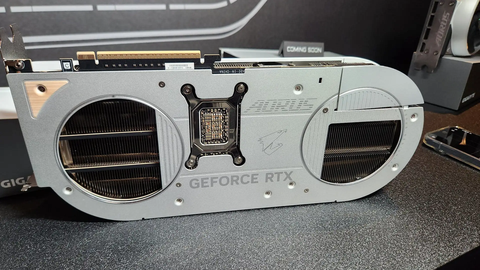 Линейка AORUS INFINITY пополнилась моделями RTX 5080 RTX 5070 Ti и RTX 5070