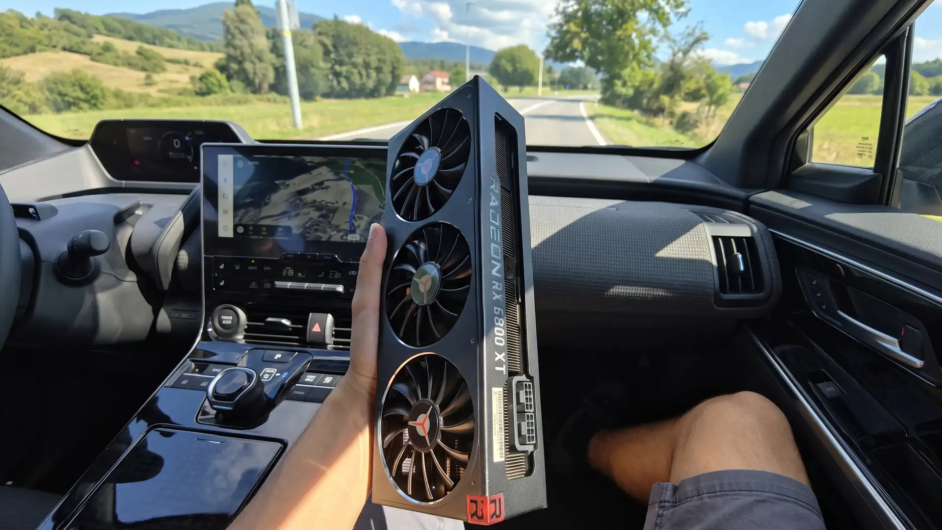 Редкий скин Лары Крофт из Fortnite обменяли на Radeon RX 6800 XT за $250