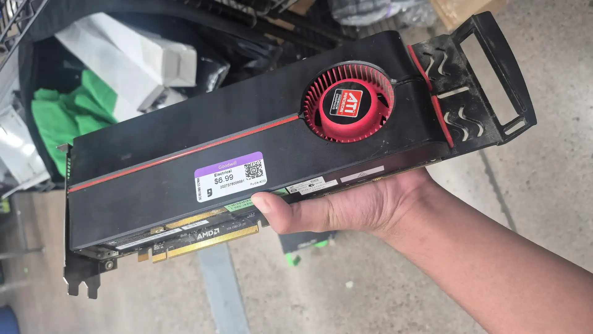 Пользователь приобрел легендарную видеокарту ATI Radeon HD 5870 всего за $$6.99