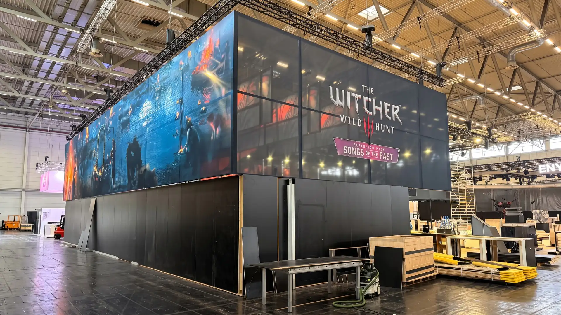 На Gamescom возводят огромный стенд для The Witcher 3: Songs of the Past