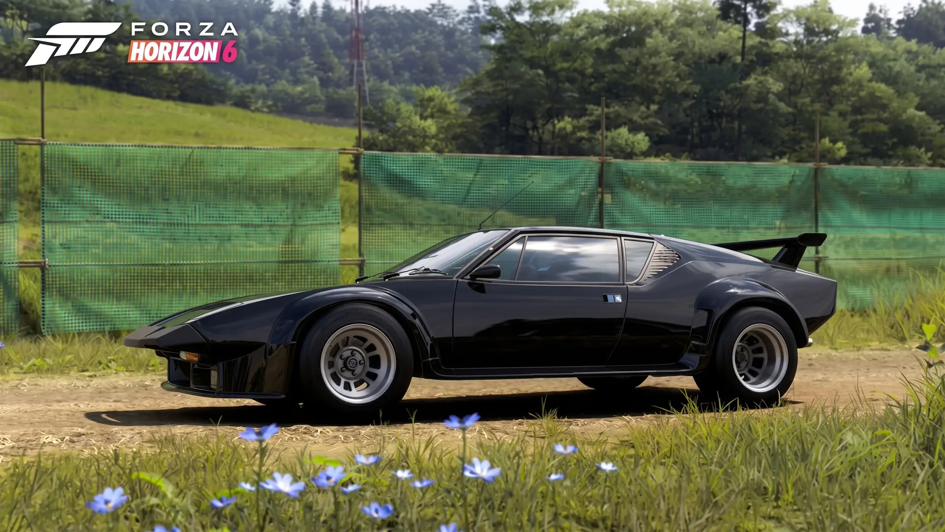 Культовый автомобиль De Tomaso Pantera GT5 дебютировал в Forza Horizon