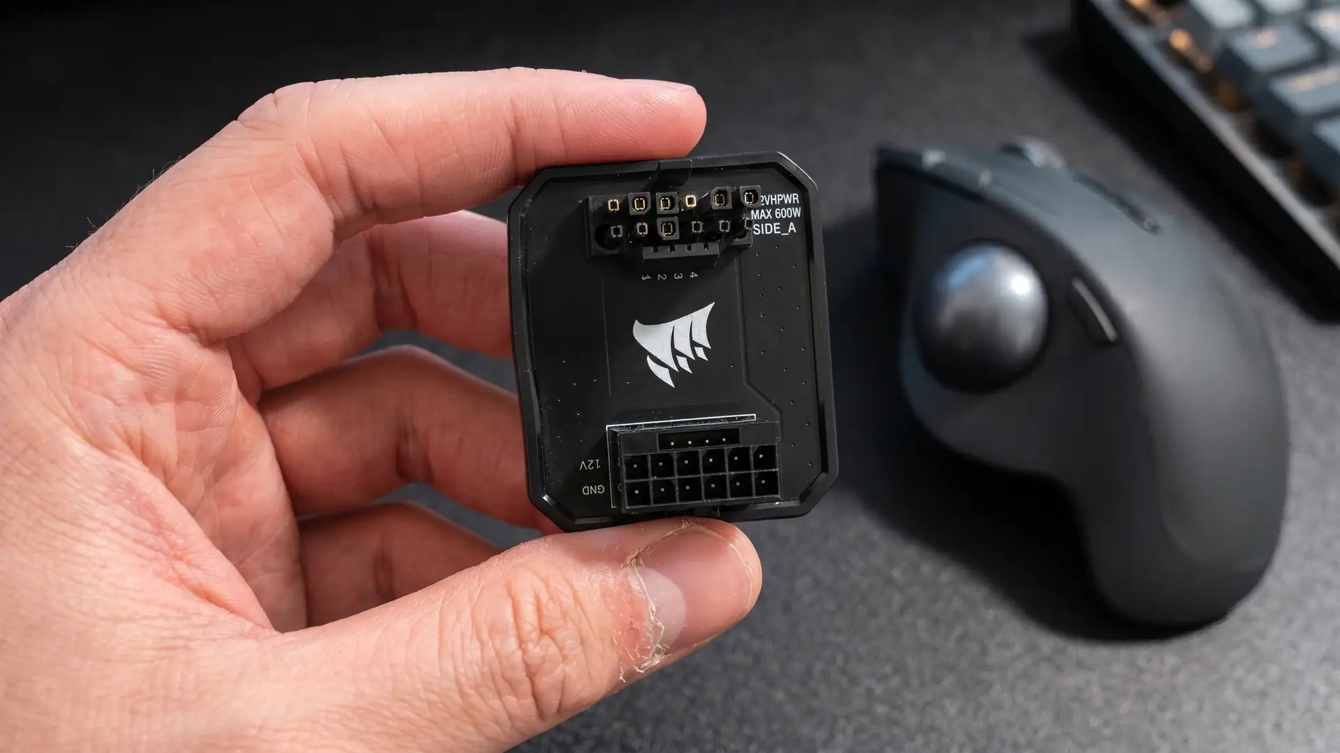 Адаптер Corsair Power Bridge расплавил разъем питания видеокарты RTX 4090