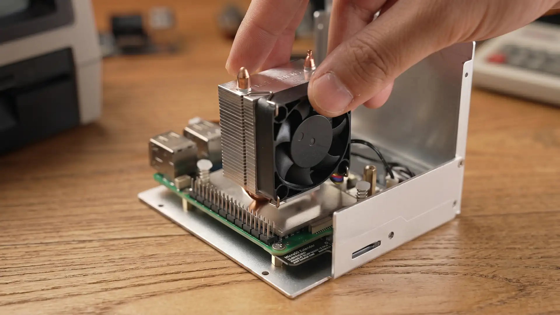 SunFounder Pironman 5 2 gpu