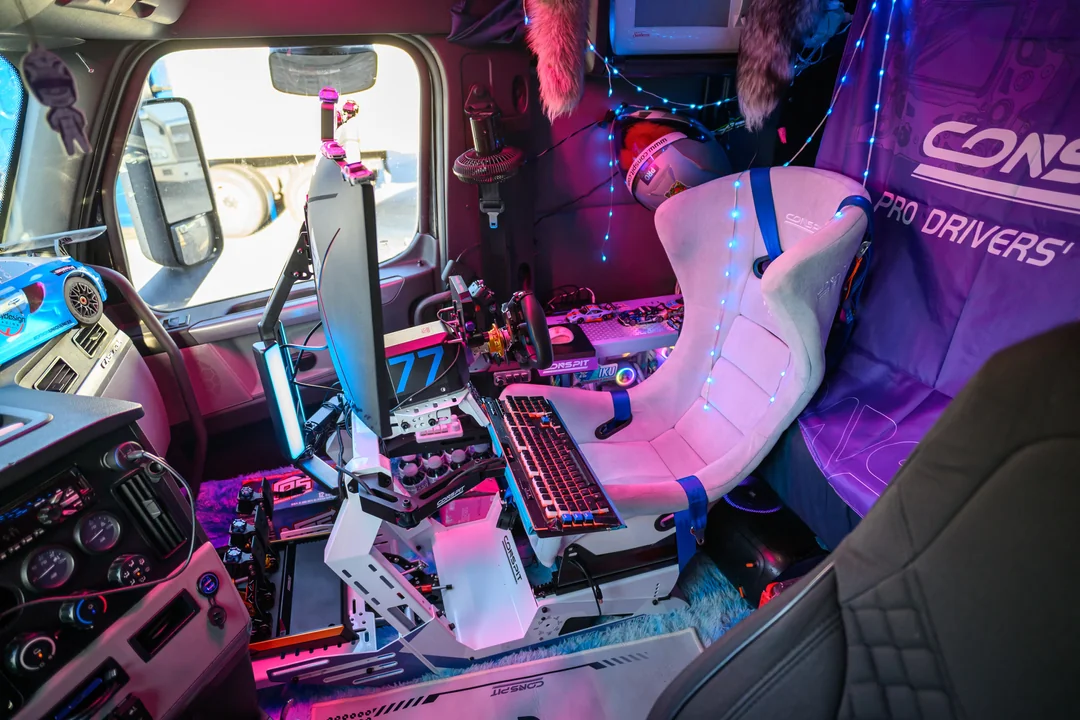 years ago my post of my semi truck gaming rig here went v0 p85ebc6wlh5h1