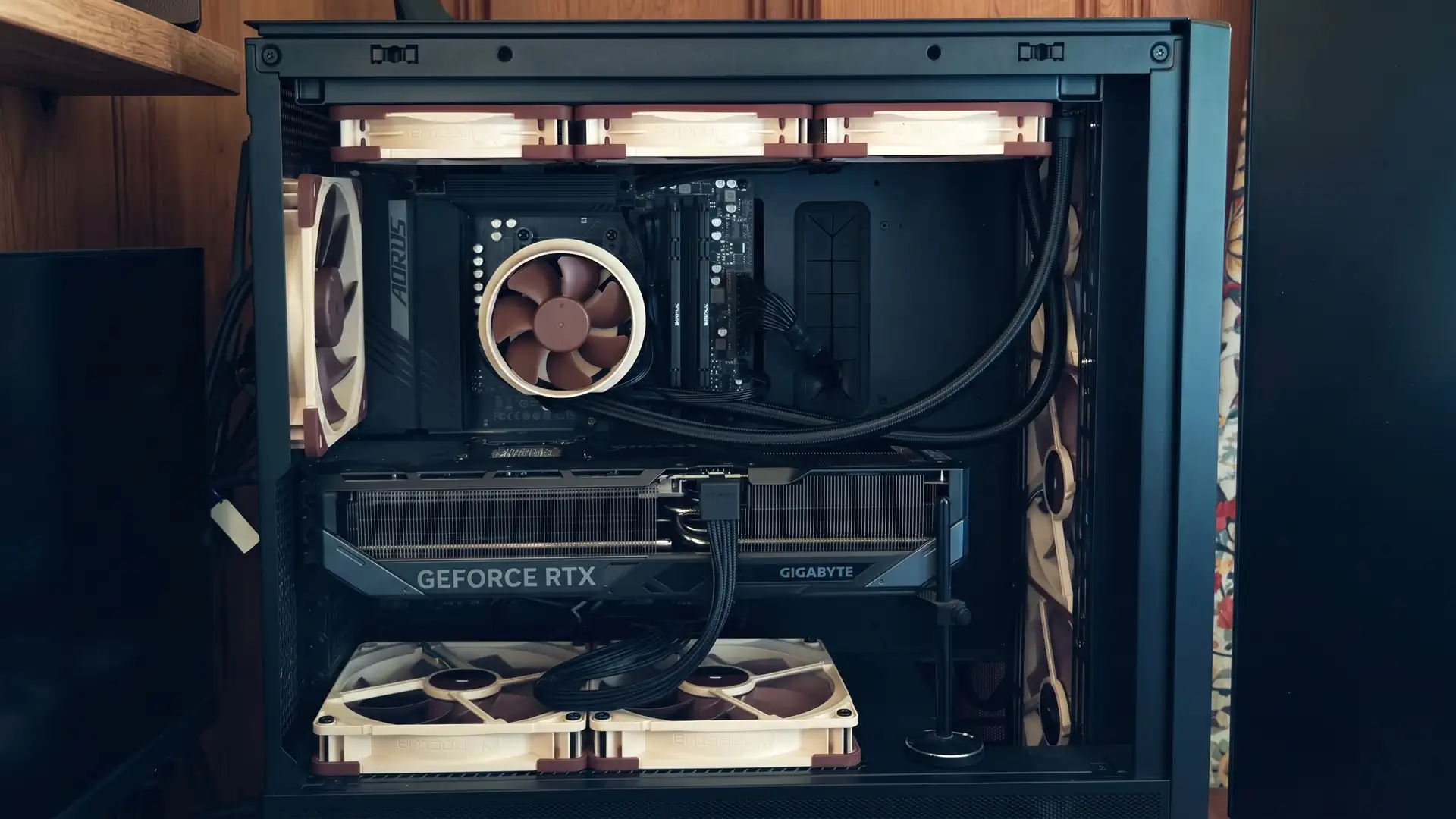 Владелец RTX 5090 продал карту за $5000 и перешел на Radeon RX 9070 XT за $750