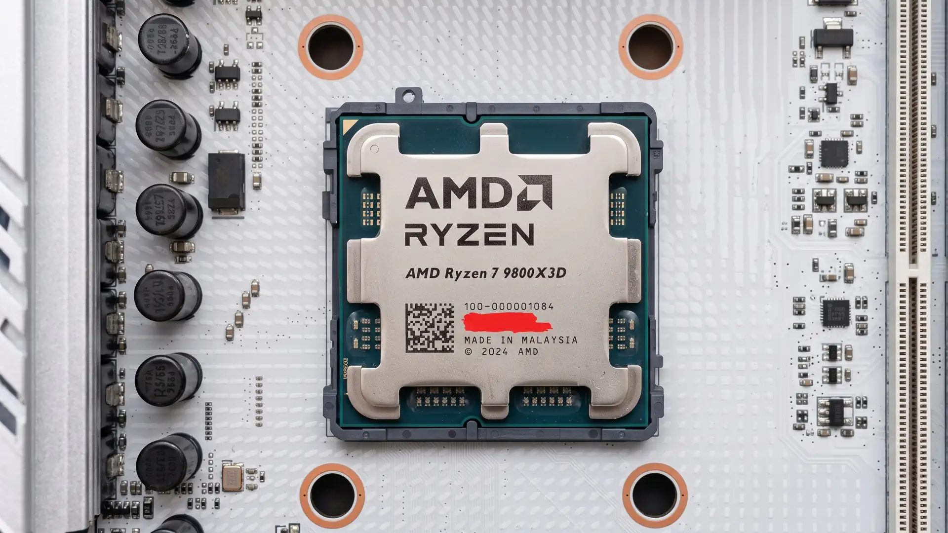 В Walmart продали поддельный Ryzen 7 9800X3D за $479 в запечатанной коробке