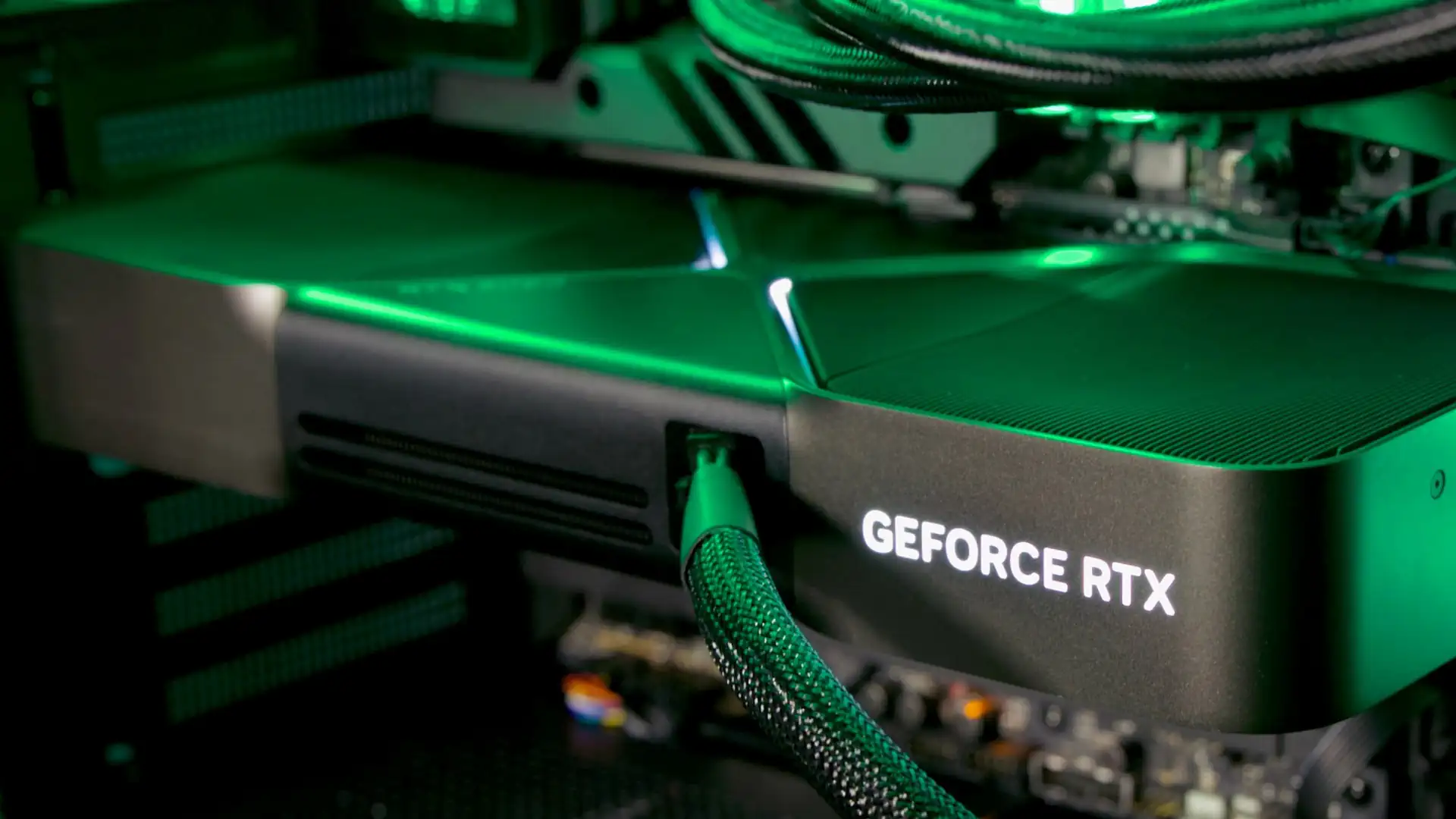 Владельцам GeForce RTX 5090 приходится подбирать отдельный андервольт для каждой игры