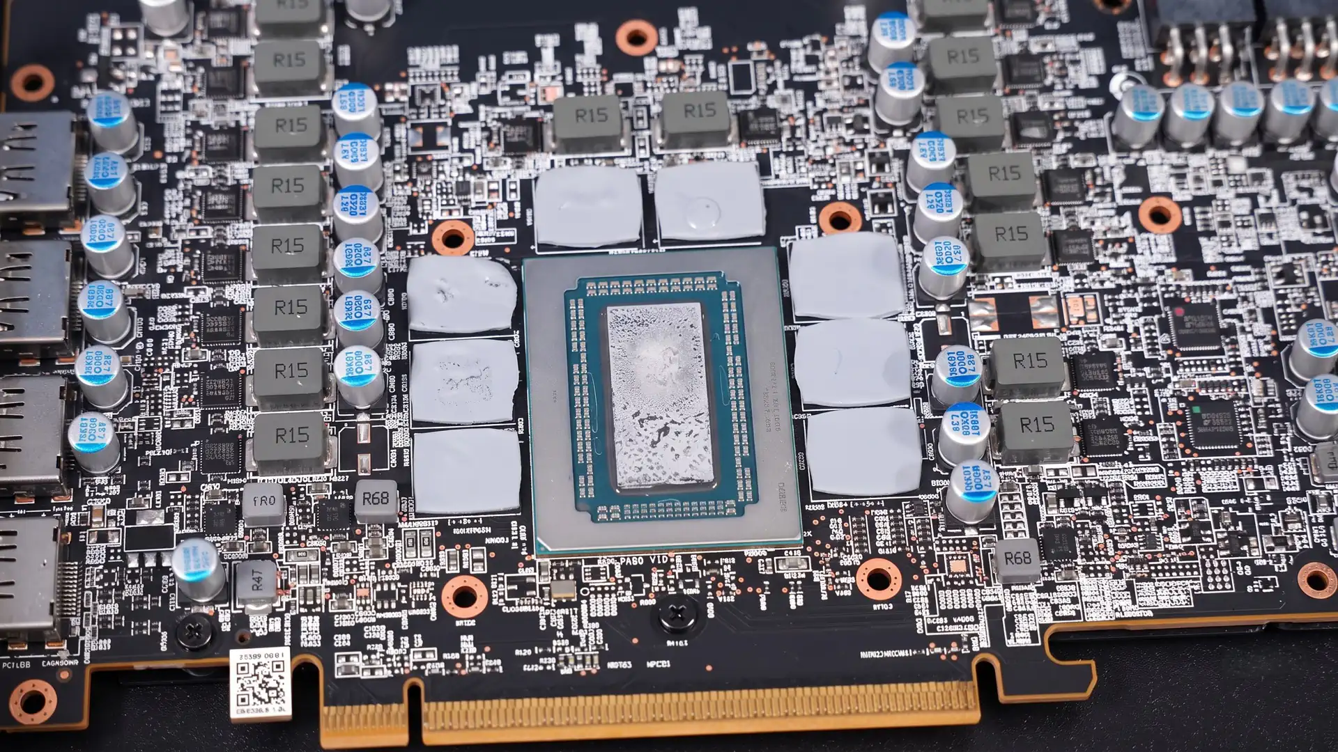 Владельцы видеокарт AMD сталкиваются с деградацией чипов Radeon RX 9070 XT