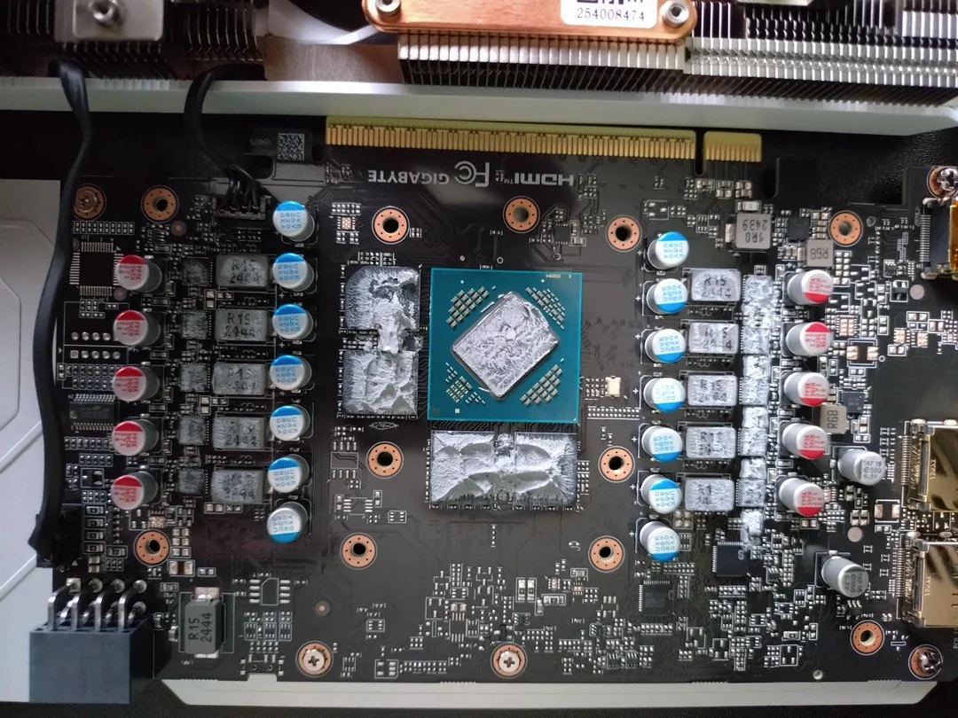 rx 9060 xt appears to have crapped out after just a few v0 zl0fa9du2wnh1