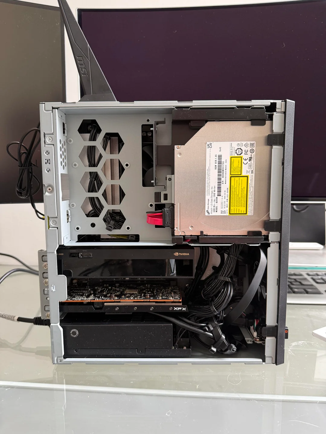 first build 8 liter dual gpu lsfg gaming cad nas build with v0 ltt1pipyjhoh1