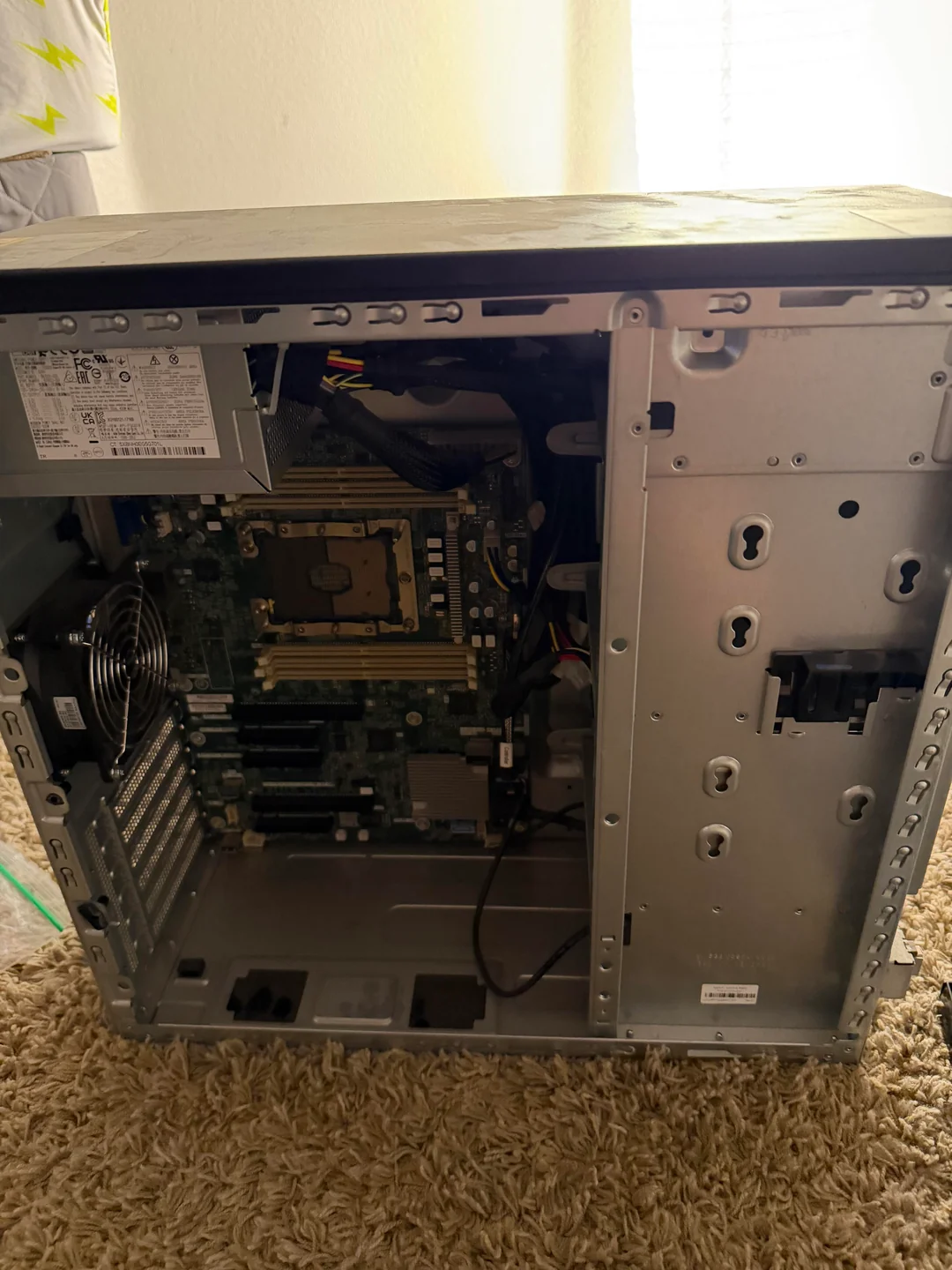 hit the storage gold mine v0 usgk4m8uxsuh1