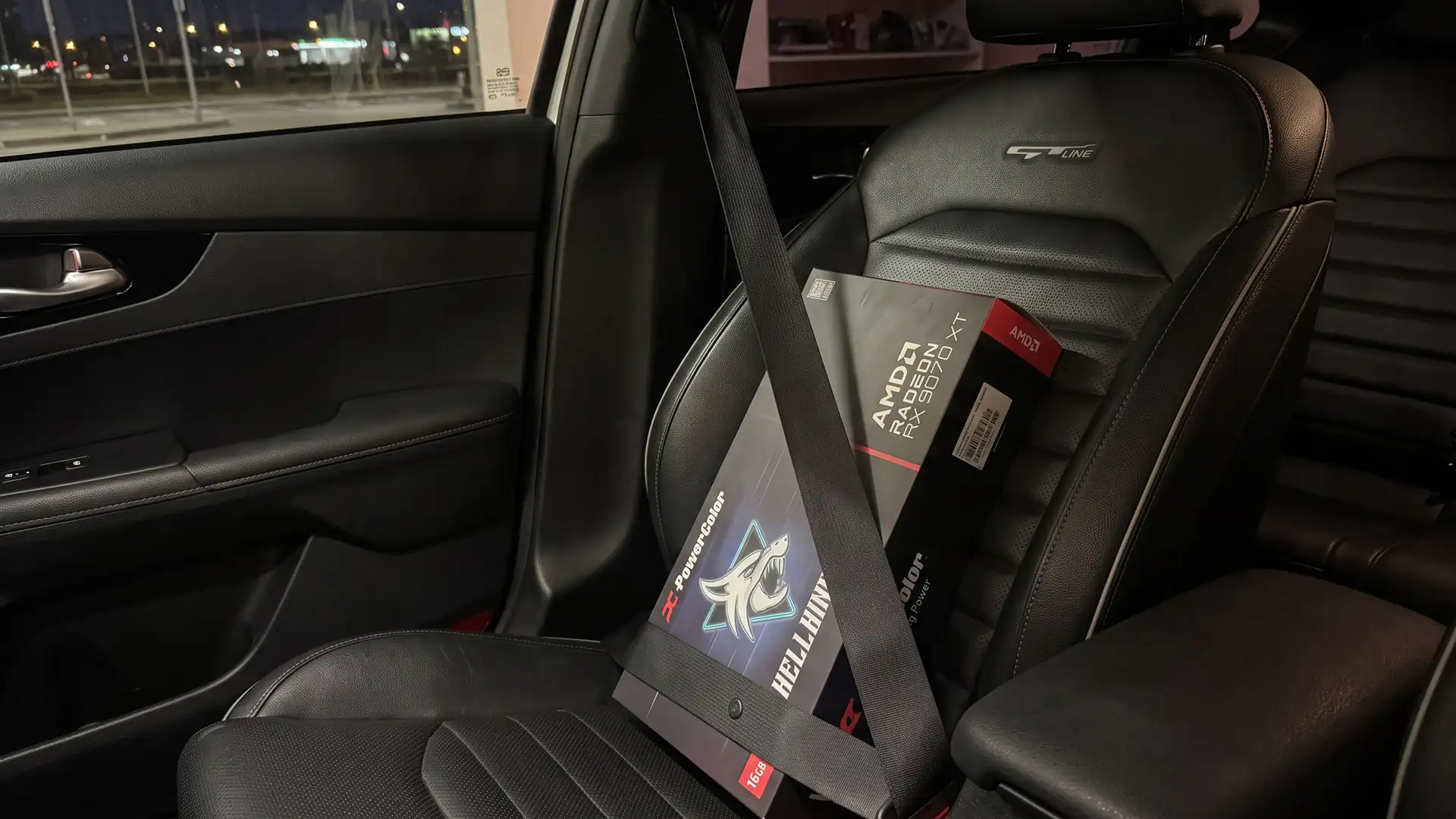 Hotspot 110 °C на RX 6700 XT вынудил владельца заменить её на RX 9070 XT за $800
