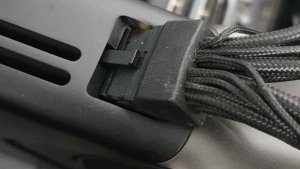 RTX 5090 снова столкнулся с проблемой: 16-пиновый разъём расплавился даже при правильном подключении