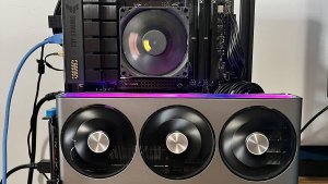  Что если бы Sapphire делала чёрные NITRO+? Один реддитор уже это реализовал