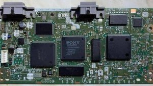 Первый кастомный клон материнской платы PS1 за 30 лет запущен на Kickstarter