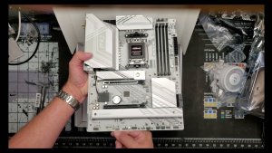 Второй Ryzen 9 9800X3D сгорел — снова на плате ASRock X870
