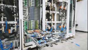 Microsoft запустила суперкомпьютерный кластер NVIDIA GB300 NVL72 на Azure
