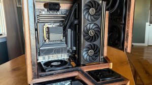Пользователь создал кастомный ПК с ASUS ProArt RTX 5080 и корпусом ручной работы из дерева