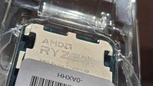Пользователь получил AMD Ryzen 7 7800X3D с наклейкой и отпечатками — подделка или OEM?