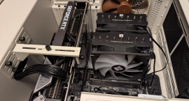 RTX 4070 Ti Super поселили в бежевом корпусе SilverStone FLP02 в стиле 90-х