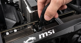 Штатный переходник GeForce RTX 5090 намертво сплавился с разъемом видеокарты