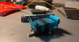Энтузиаст использовал Arctic MX-4 и радиатор для охлаждения USB карты видеозахвата