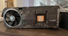 Покупатель ASUS ROG Astral GeForce RTX 5090 за $4500 на Amazon и получил пустой радиатор 