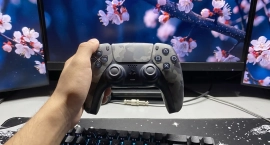 Пользователь нашел геймпад DualSense для PlayStation 5 за 70$ в мусорном баке