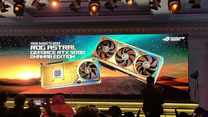 ASUS ROG Astral GeForce RTX 5090 Dhahab Edition