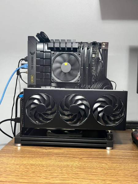 SAPPHIRE NITRO RX7800XT 2