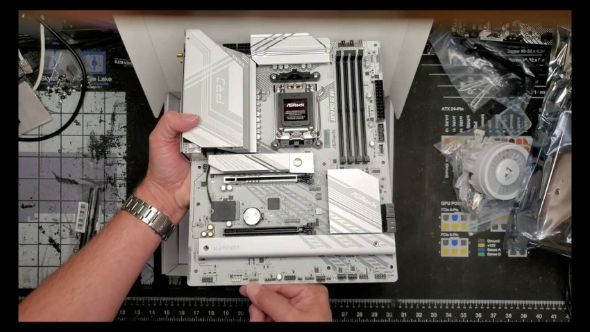 ASRock X870 RS Pro WiFi