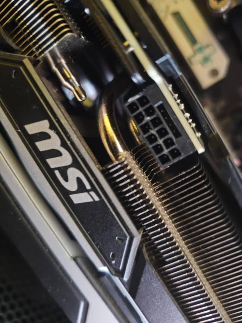 my gpu pcie cable doesnt come out v0 us8hlmjqhe0g1