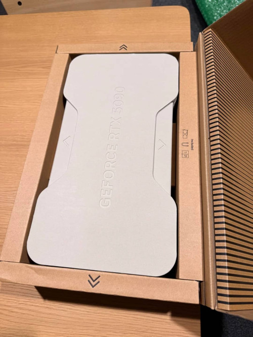 pcmr and nvidia blessed me with the rtx 5090 fe battlefield v0 7o1c6hjbpw0g1