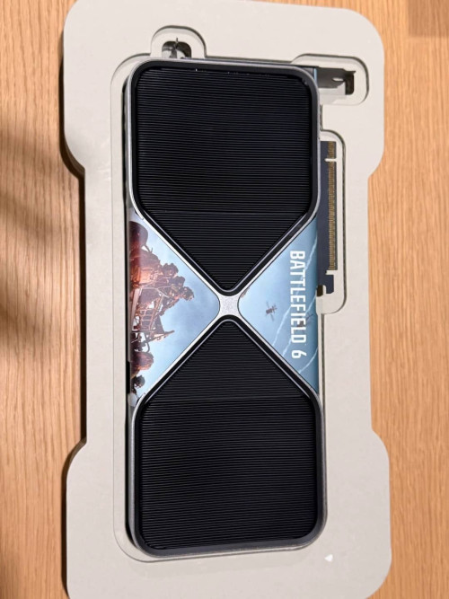 pcmr and nvidia blessed me with the rtx 5090 fe battlefield v0 hpdtsiibpw0g1