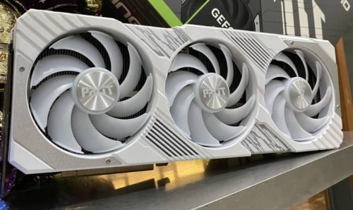 PALIT RTX4080 WHITE 1 e1672051407717 768x459