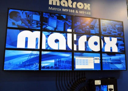 0000014002973788-写真-matrox-12-ecrans-1